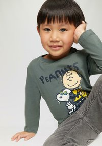 s.Oliver MIT PEANUTS - PRINT - Longsleeve - schiefergrau