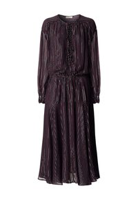 Vestido de manga larga de color púrpura oscuro con rayas verticales plateadas y rosas. Cuenta con un escote redondo, cintura elástica y detalles con volantes.