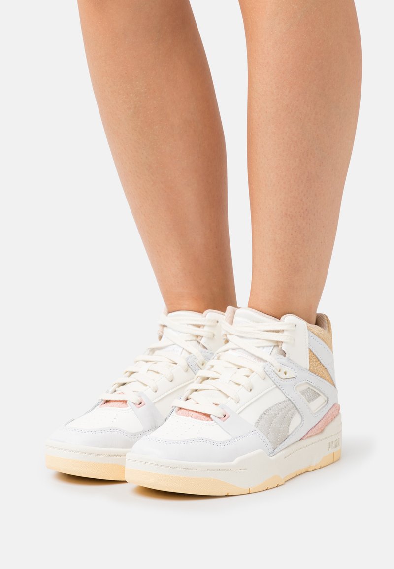 Puma SLIPSTREAM THRIFTED - Sneakers hoog - white/warm white/pristine/wit - Zalando.nl
