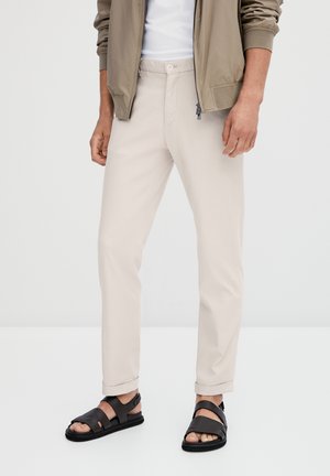 MICRO-TEXTURED - Chinos - beige