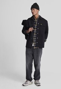 Lyle & Scott CHECK - Camicia - jet black