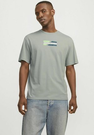 Jack & Jones LOGO RUNDHALS - Triko s potiskem - iceberg green