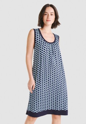 Vestido sin mangas de color azul marino con un patrón geométrico en azul claro y un escote redondeado, con un corte holgado y un dobladillo sólido en azul marino.