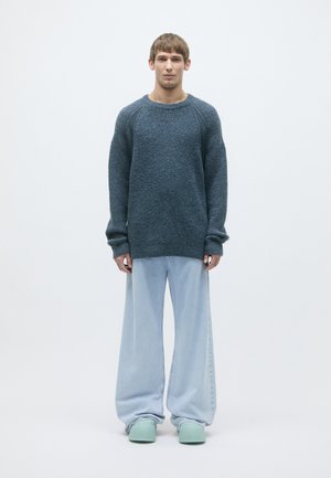 D-RISE - Baggy Jeans - bleach light overdye variation  light clay