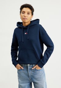 Tommy Jeans - BADGE - Sweatshirt - dark night navy Thumbnail Image 1