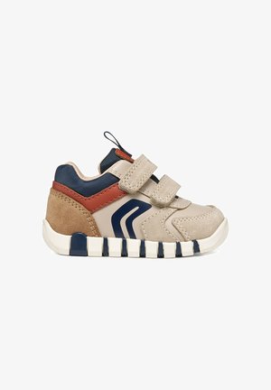 Geox, B IUPIDOO BOY - Zapatos de bebé - light taupe orange