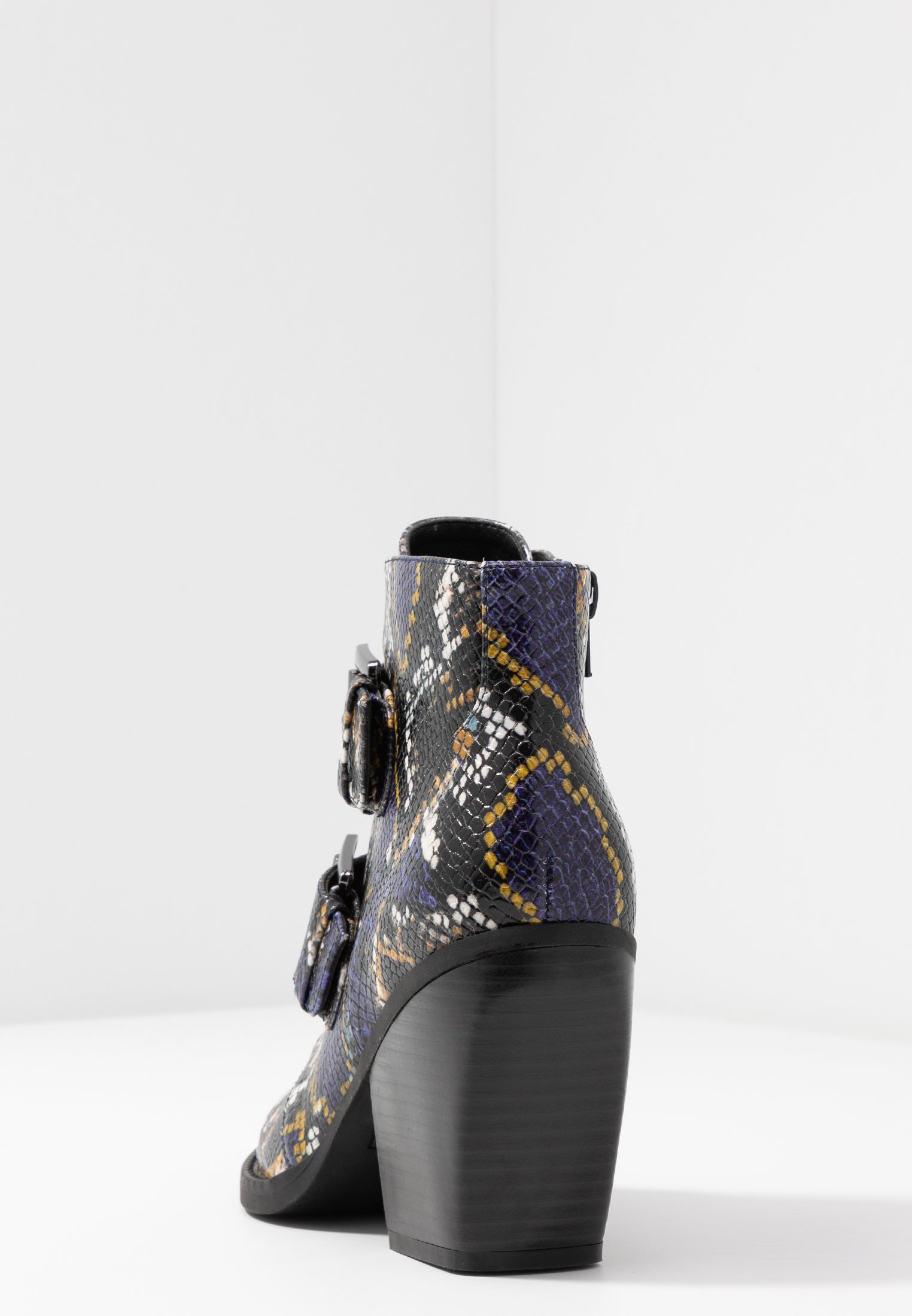 madden girl evita boots