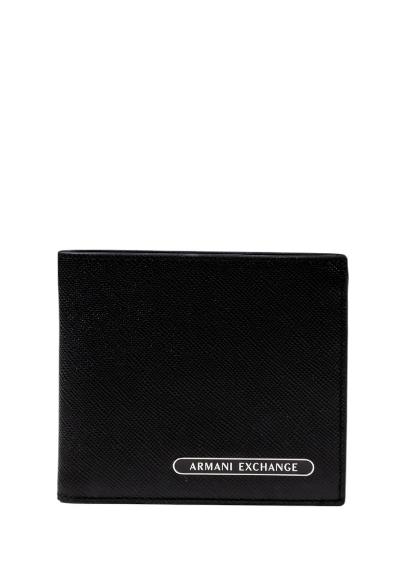 Portafoglio bi-fold nero realizzato in pelle testurizzata con una placca logo "Armani Exchange" in argento sul davanti, caratterizzato da un design semplice ed elegante.