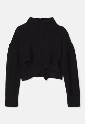 Pull noir court avec un col côtelé haut, des épaules tombantes et un ourlet avec des découpes. Fabriqué en tissu tricoté doux.