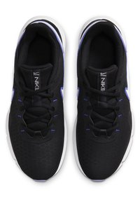 Nike Performance LEGEND ESSENTIAL  - Sapatilha de treino - black/doll-lapis-lt thistle-ochre