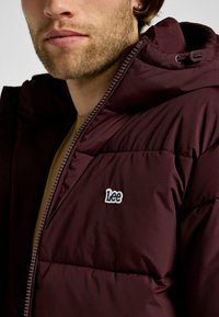 Lee PUFFER JACKET - Giacca invernale - velvet beet