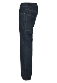 Jeans in denim blu scuro con design a gamba dritta, cuciture a contrasto e una tasca posteriore singola sul lato destro.