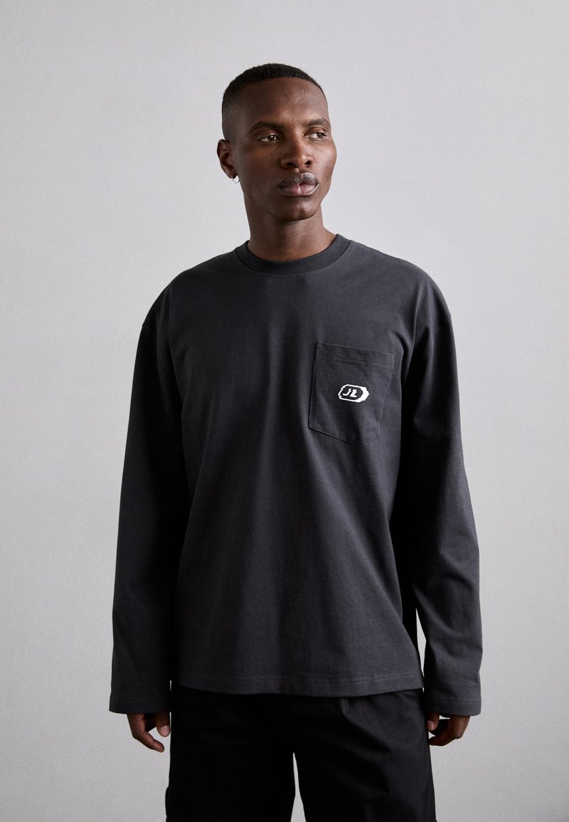 J.LINDEBERG WALSH POCKET TEE - Topper langermet - washed black