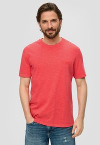 s.Oliver MIT LABEL - T-Shirt basic - hellorange