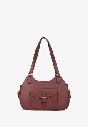 Czerwona skórzana torebka o teksturowanej powierzchni, z dwoma ramiączkami, przednią kieszenią i srebrnym zapięciem.