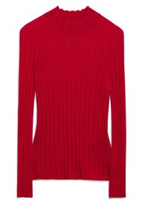 Pull long à manches longues en tricot côtelé rouge vif avec un col haut froncé et une silhouette ajustée.