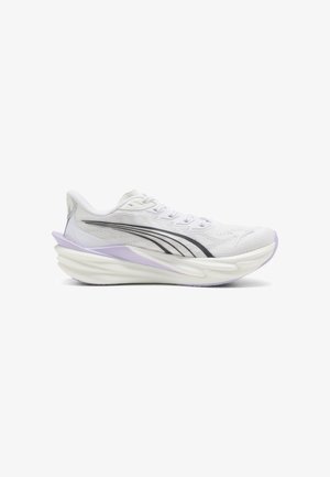Puma, DEVIATE NITRO 4 WNS - Løbesko til landevejen - white-light lavender