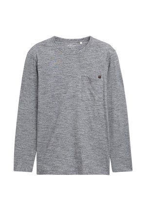 Langærmet grå t-shirt lavet af blødt stof, med rund hals og en lille brystlomme med et kontrasterende mærke.