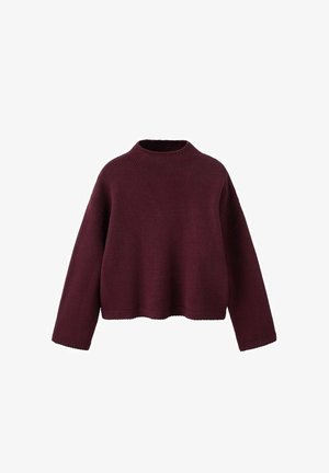 Pull en maille bordeaux avec un col montant, des épaules tombantes et des manches longues. Présente une coupe courte et une texture côtelée.