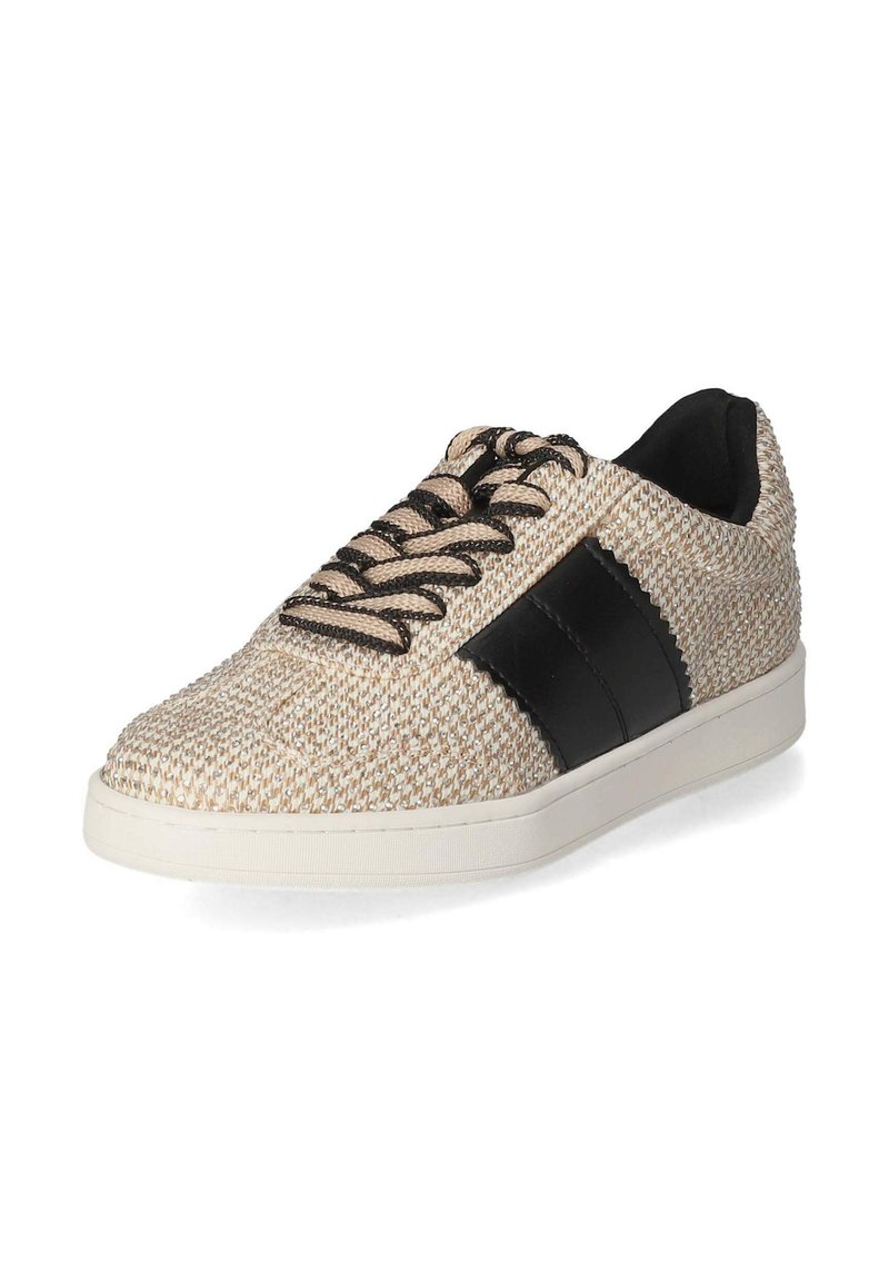 Sneaker mit einem gewebten Obermaterial in Beige und Schwarz, das mit einem glatten schwarzen Lederakzent, schwarzen Schnürsenkeln und einer weißen Gummisohle versehen ist.