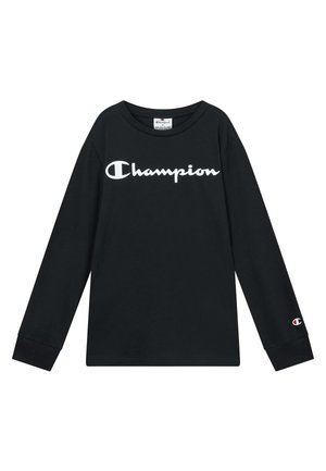 Schwarzes Langarm-T-Shirt aus Baumwolle mit einem weißen "Champion"-Logo auf der Vorderseite und einem kleinen Logo-Akzent am Ärmel.