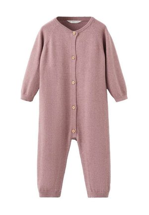 Combinaison en maille rose pâle avec manches longues, encolure arrondie et boutons en bois sur le devant. Poignets côtelés et coupe décontractée.
