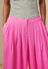Next SUPERWIDE TALL  - Kalhoty - pink