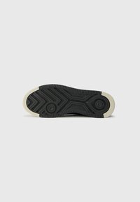 Pier One UNISEX - Trainers - black