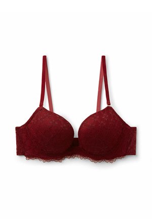 Soutien-gorge en dentelle rouge profond avec des bonnets rembourrés, des bretelles en satin réglables et un bord en dentelle festonnée au niveau de la bande pour plus de détails et de texture.