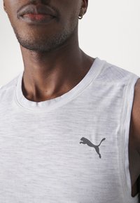 Puma STUDIO FOUNDATION WASH TANK - Felső - silver mist