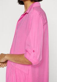 True Religion Skjortklänning - pink