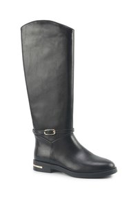 Knee-high musta nahkasaapad läikiva viimistlusega, reguleeritav rihm ja kuldne pandla detail, ning kindel must kummist tald.