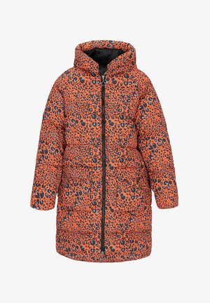 Puchowa kurtka z odważnym pomarańczowym wzorem w panterkę, czarnymi akcentami i kapturem. Posiada zamek błyskawiczny z przodu oraz dwie zewnętrzne kieszenie.