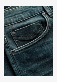 Valitud, denim green