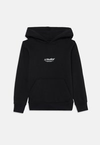 Hoodie noir en mélange de coton doux, doté d'une poche kangourou à l'avant et d'un logo blanc "JJ Studios" sur la poitrine.