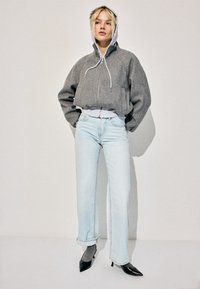 Nevybrané, raw denim