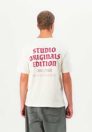 JORMEADOWS TYPO TEE CREW NECK - Print T-shirt - antique white