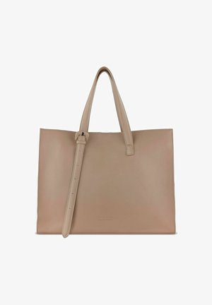 Beige rechthoekige leren handtas met twee handvatten en een verstelbare schouderriem, voorzien van subtiele stiksels en een klein reliëf logo.