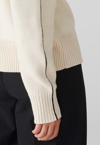 OPUS Strickpullover - off-white