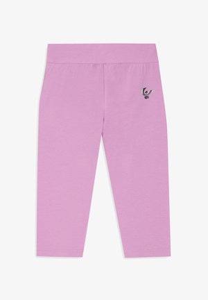 Leggings rosa chiaro in morbido cotone, con design aderente, vita elastica e un piccolo logo metallico vicino all'anca.