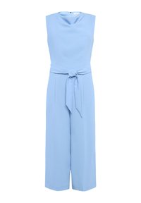Combinaison sans manches bleu clair avec un col rond, une taille ceinturée, des jambes larges et un tissu lisse, dotée d'un détail noué à l'avant.