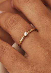 Isabel Bernard Bague - gold coloured