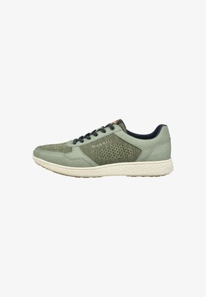 Hellgrüner Sneaker mit Mesh-Gewebe, strukturierten Akzenten, einer Gummisohle mit profiliertem Muster und dunkelblauen Details am Kragen.
