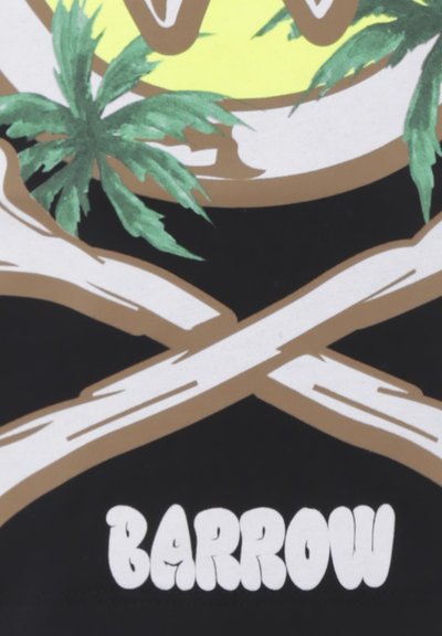 Czarna tkanina z grafiką skrzyżowanych kości z palmowymi liśćmi powyżej i tekstem "BARROW" w pogrubionych, białych, zaokrąglonych literach.