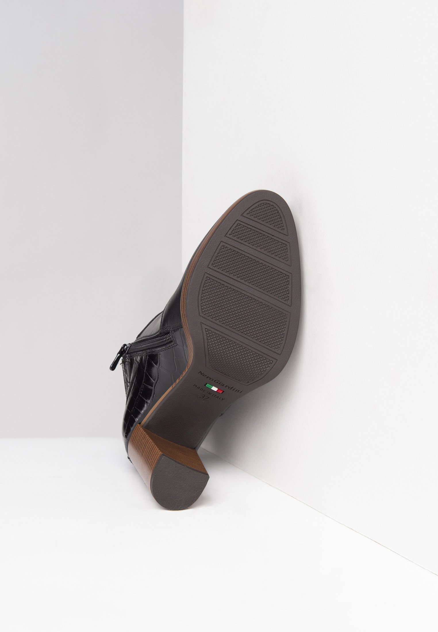 zalando tronchetti nero giardini