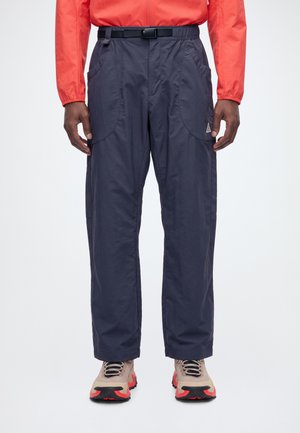 Nike ACG, DOLOMITI - Панталони за открито - gridiron/summit white