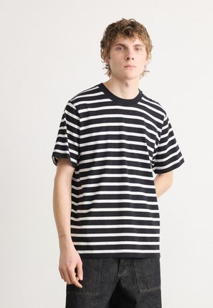 STRIPE FRODE TEE - Print T-shirt - white/black