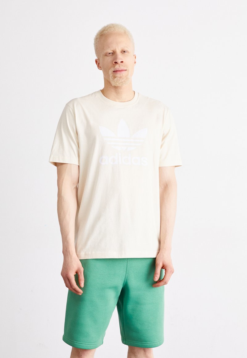 adidas Originals ADICOLOR TREFOIL - Nyomott mintás póló - white
