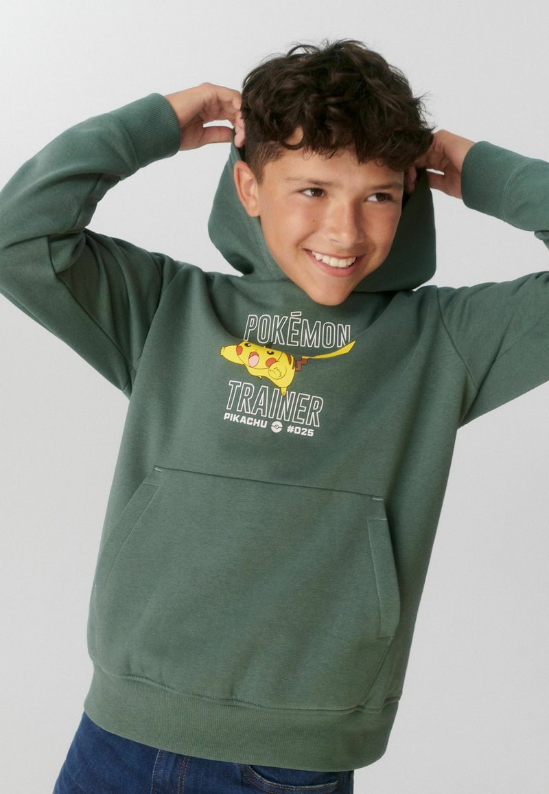 Next POKÉMON LICENSE - Hoodie - khaki green/green - Zalando.de
