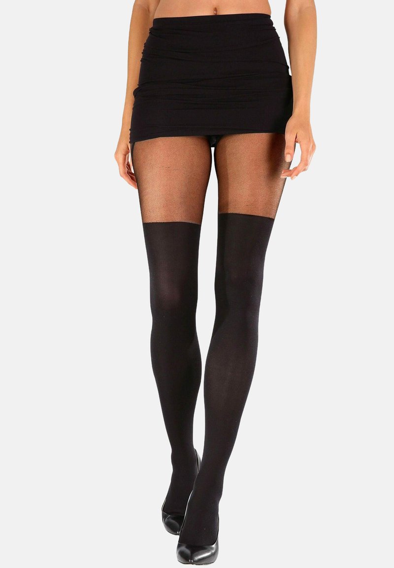 Schwarze Oberschenkelstrümpfe mit einem durchsichtigen oberen Teil und einem soliden, blickdichten Bund. Glatte Textur, die nahtlos mit einem Minirock harmoniert. Minimale Hardware.